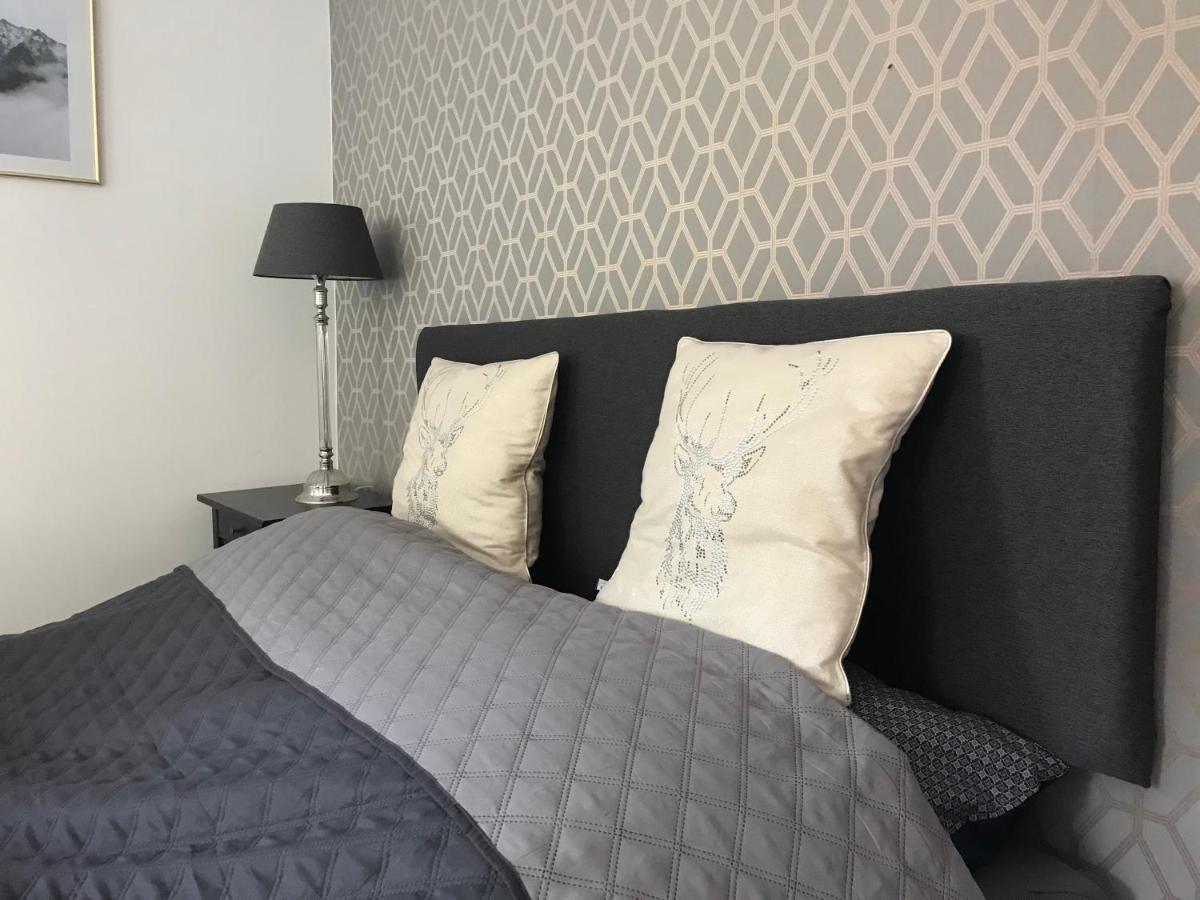 Apartament Pod Chojnikiem Apartment Собешов Екстериор снимка